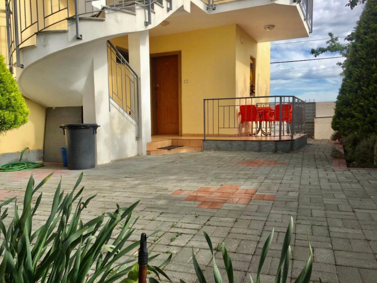 Shyqi Apartments Velipojë Εξωτερικό φωτογραφία